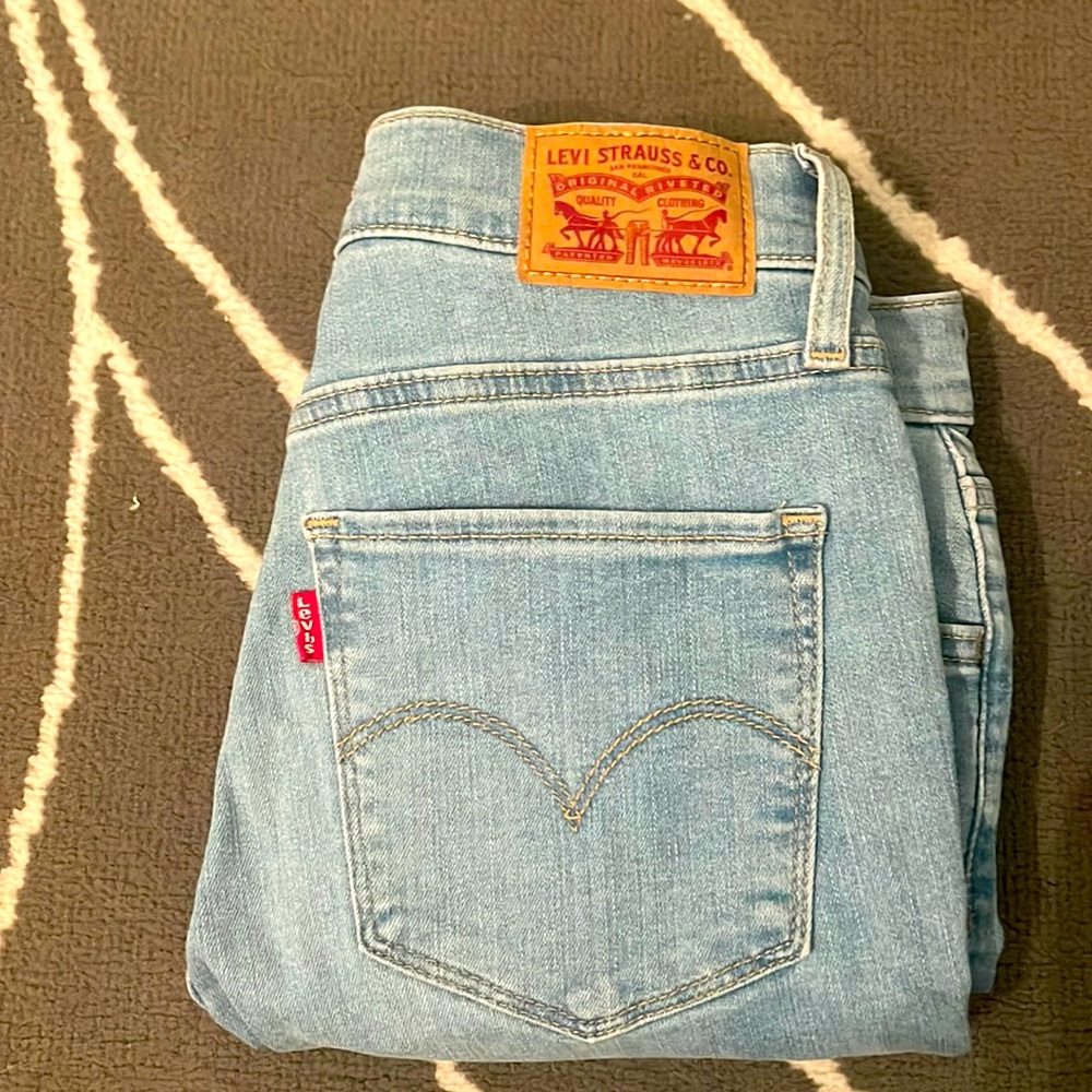 Levi’s 720 High Rise Super Skinny Jeans, size 26